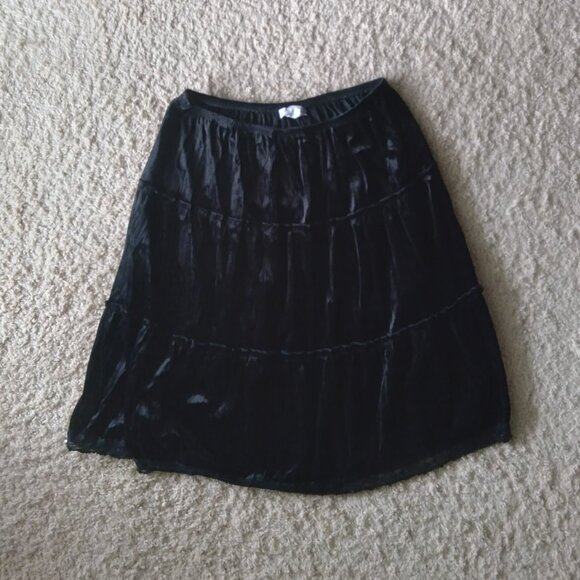 Teaze Clothing Dresses & Skirts - Vintage Y2K Teaze Clothing Black Velvet Tiered Midi Skirt with Lace Sequin Trim